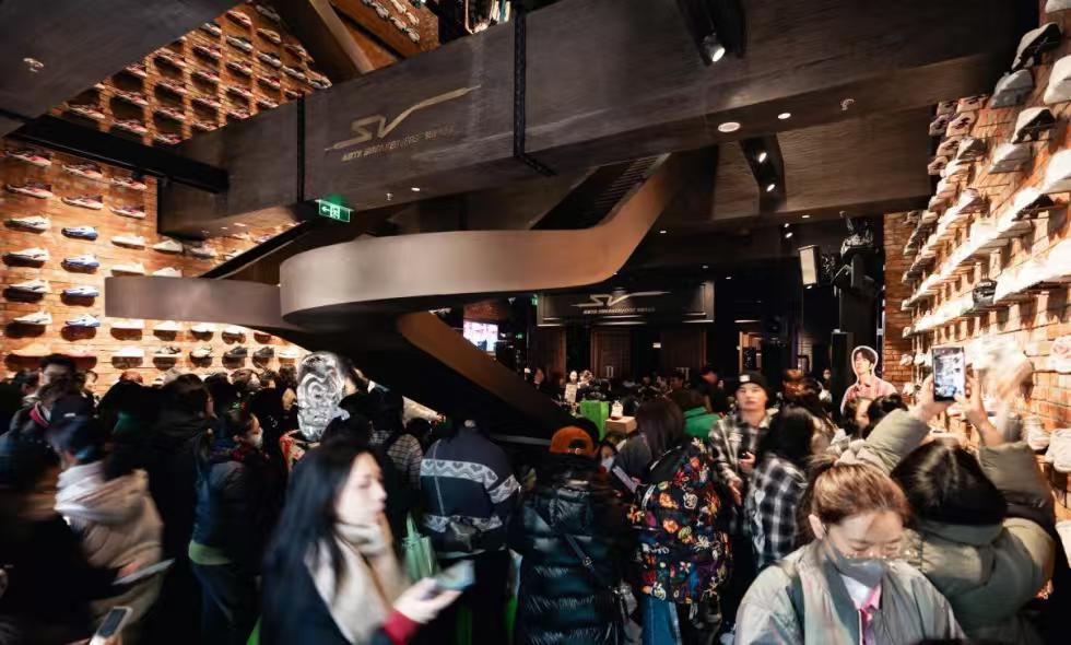 欧洲公布5月新车销量实情，出现了一个历史性的逆转，日媒坐不住了。数据显示，比
