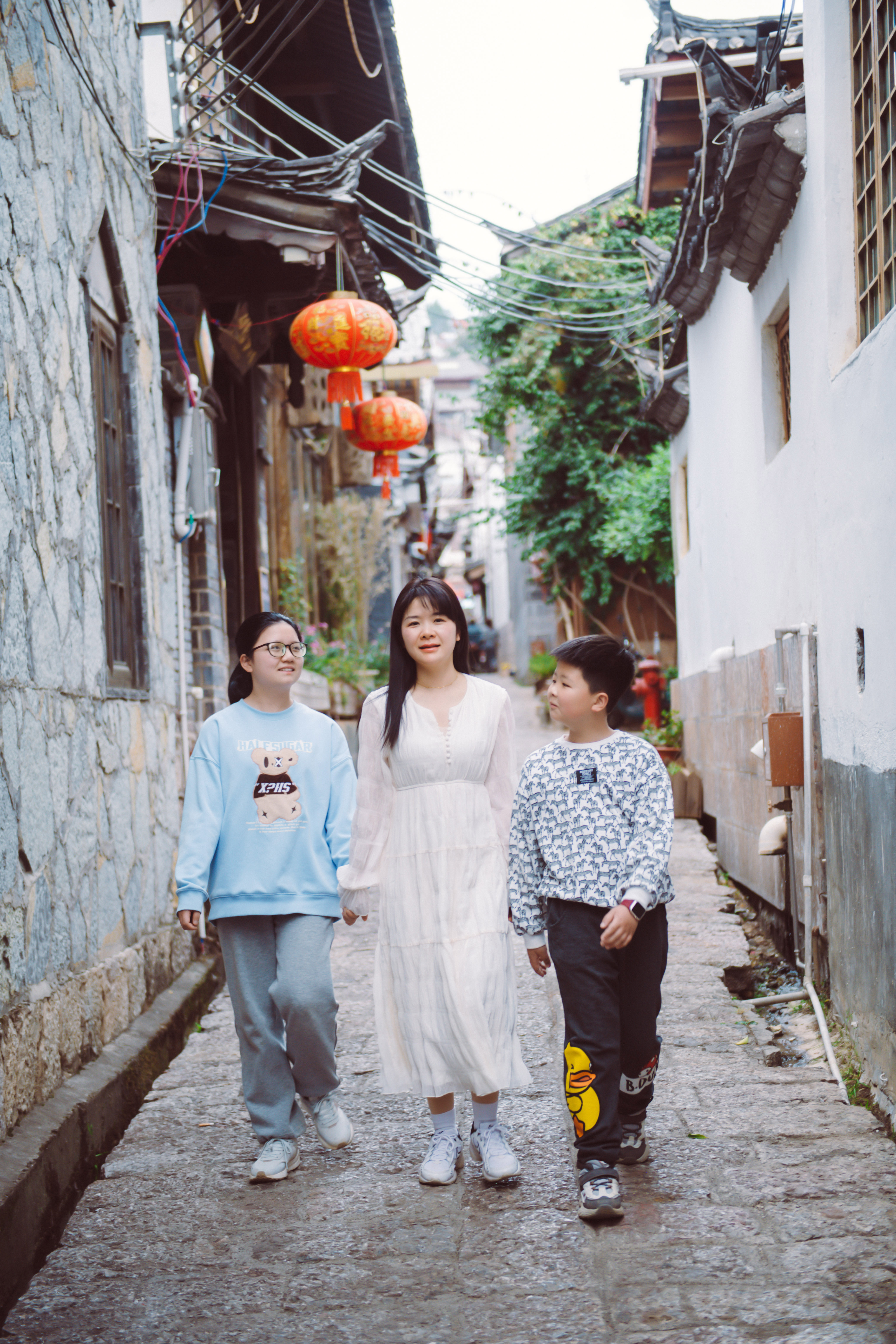 还在担心丽江旅游旺季人挤人、路线乱？六月份带娃来丽江，这份攻略教你错峰畅玩！第一