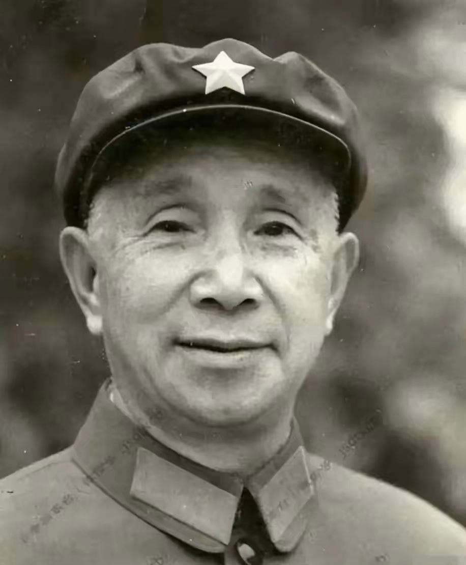 两位开国将帅的病房深谈：坦荡澄清，初心不改有一次粟裕大将住进了301医院，