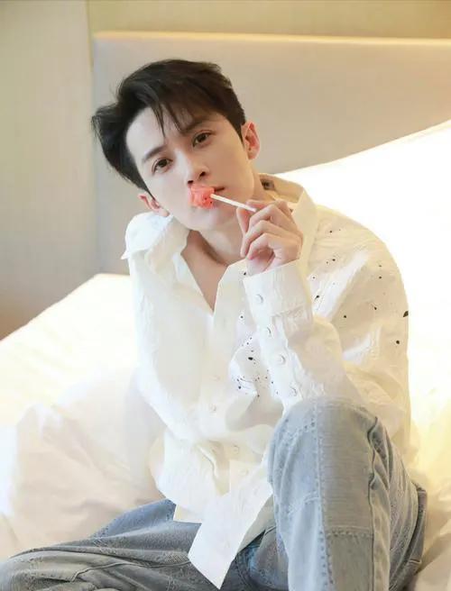#你现在最喜欢的男明星都有谁#当下广受欢迎的男星涵盖多领域、多风格，以下为部分代