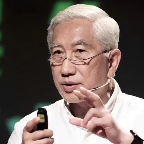 清华大学教授一语道破：搞无人驾驶汽车、无人酒店、饭店机器人都不奇怪，但现在的智能