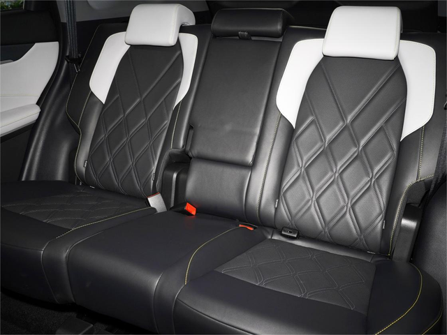 试驾长安CS75PLUS回来舒适性还是差点意思1.5T的版本在市区代步开肯定是