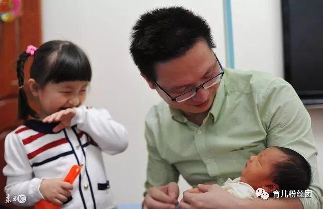 产妇坐月子, 婆婆瘦了近10斤, 听到公婆对话产妇觉得嫁对人!