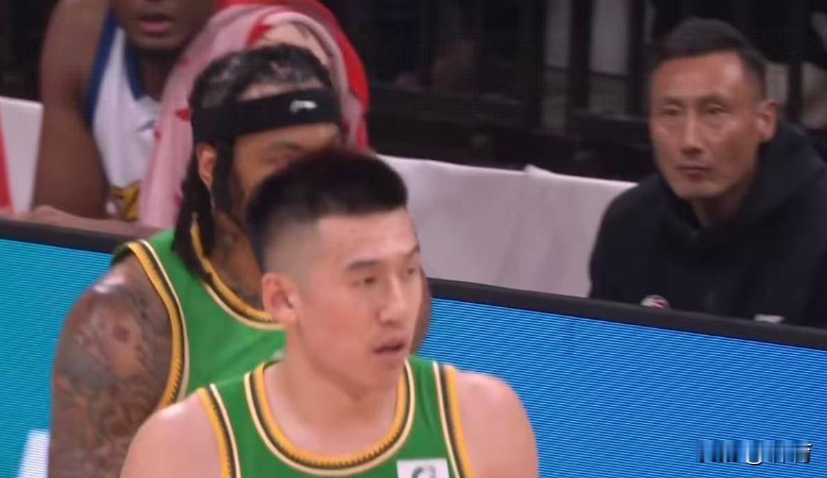 辽宁已创下一项队史最耻辱的记录！北京时间12月27日CBA常规赛，辽宁男篮以77