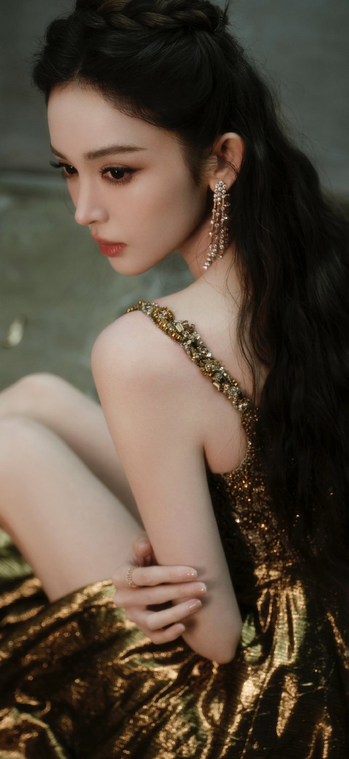 古力娜扎｜鎏金与清浅，美人壁纸#娱乐分享馆##壁纸#​