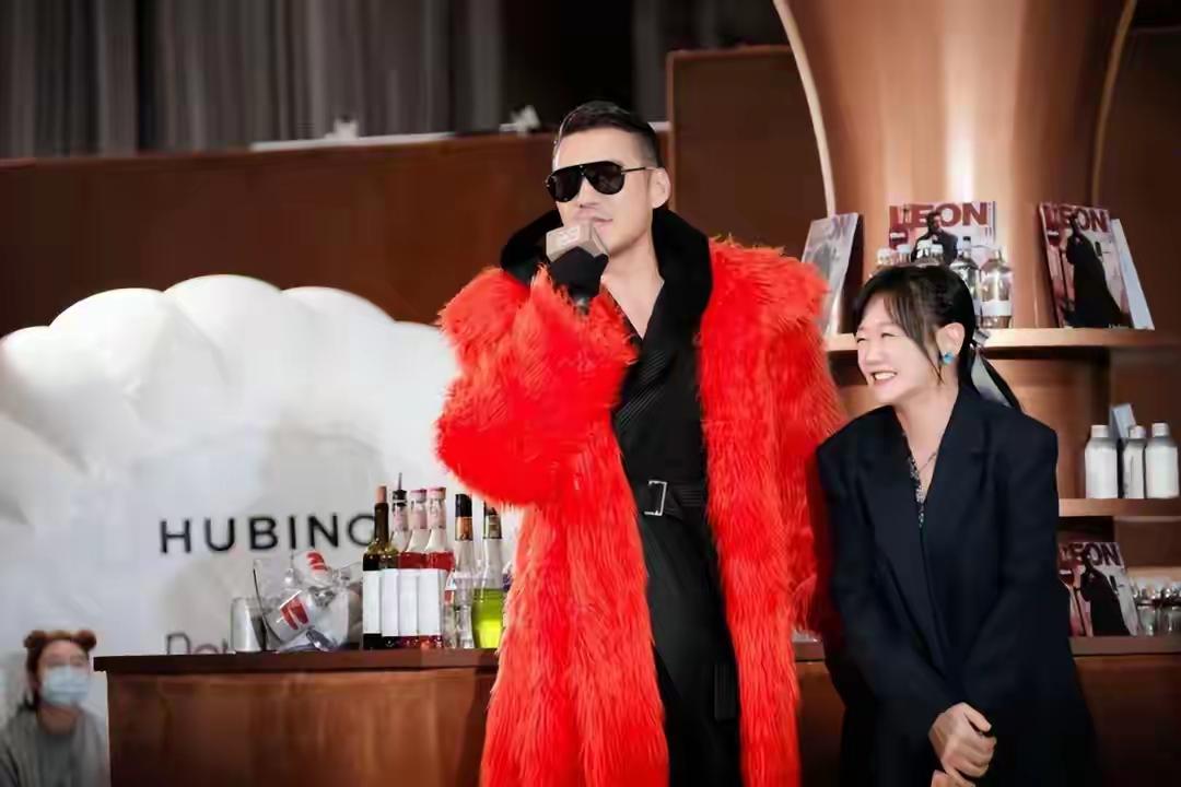 47岁薛佳凝：与胡歌分手后未婚未育，被传皈依佛门，真相原来如此薛佳凝曾凭借《粉红