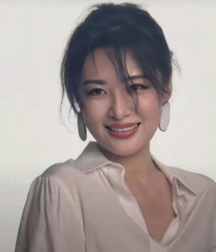 周涛这状态也太好了吧，简直是越活越年轻，越来越漂亮！​​​