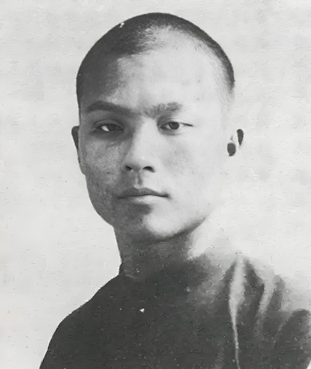 台湾地下党四个最高领导人，三个叛变投敌，只有一个人被关了四年、受尽酷刑，到死都没