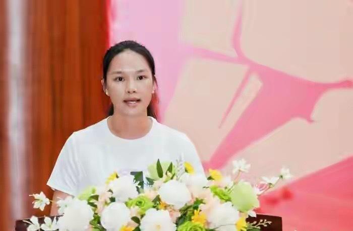 那个曾经差点去广东打工的广西姑娘，终于在5月29日这天，正式跑完了她人生中最重要