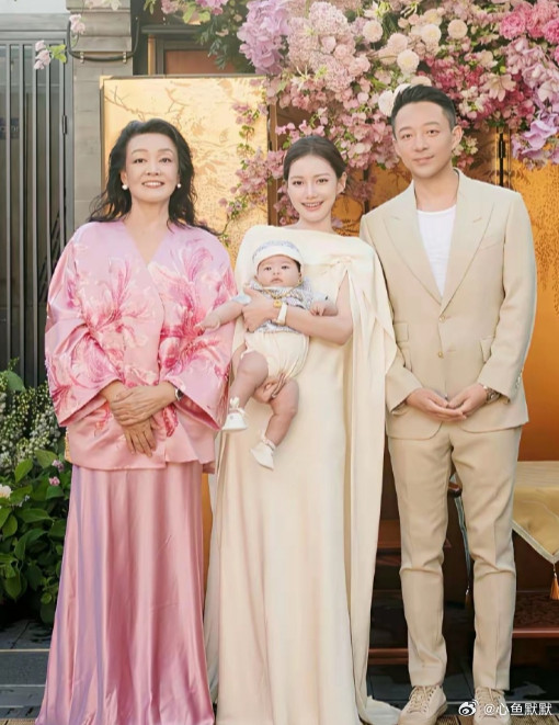 替大s感到不值得，但是马筱梅生了孩子漂亮多了，有大s的影子在