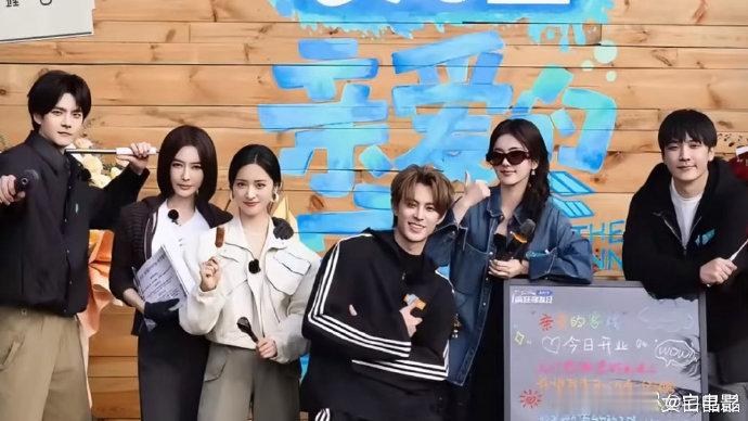 亲爱的客栈中期战报亲爱的客栈收视创新高亲爱的客栈30次全平台TOP1，热度拉满