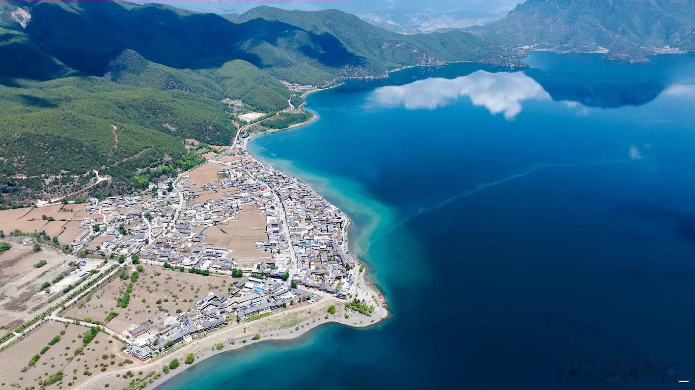 消息一览：1. 华大九天与海光信息达成战略合作拓展EDA与算力协同应用2. 王