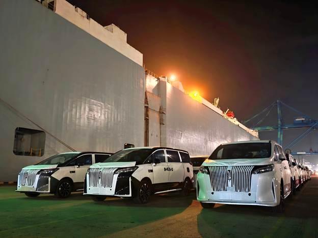 魏牌高山，堪称春晚“最忙幕后者”，这一称号实至名归。凭借10-12月MPV三连冠