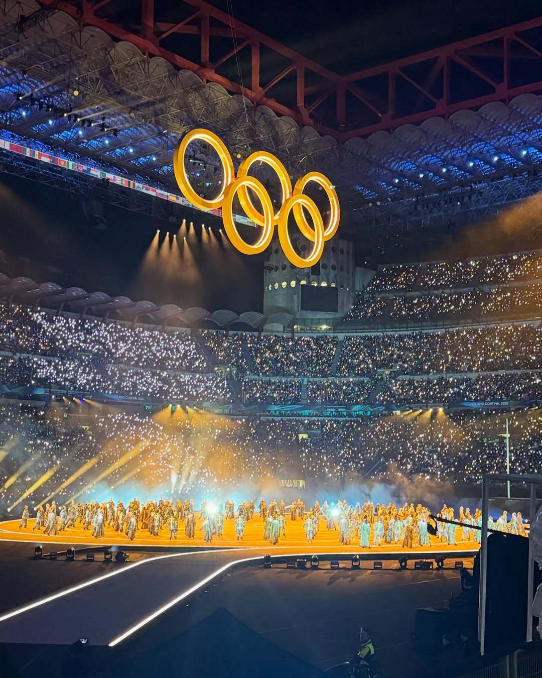 坎比也更新了社媒，发布了自己在开幕式现场的照片！（奥罗会哭死！）冬奥会