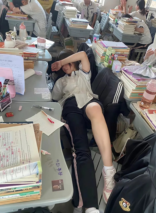 现在高三女生的精神状态