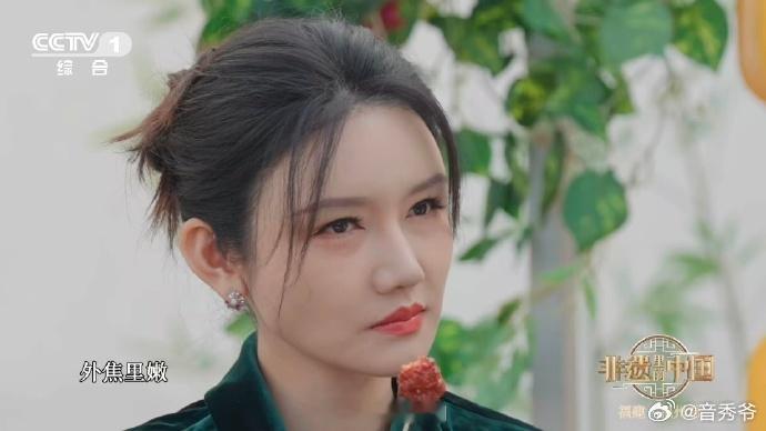 福州人吃早餐是给锅边画圈圈原来福建荔枝肉里没有荔枝福建早餐太绝了！锅边糊画圈圈就