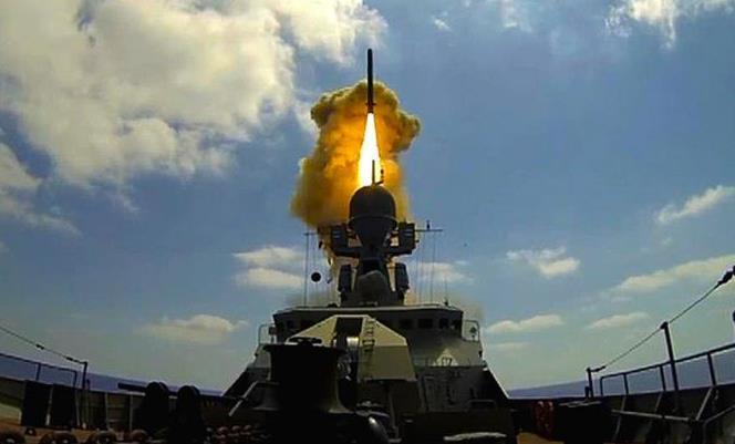 乌克兰第聂伯罗水电站与基辅第五热电厂遇袭，“马扎尔鸟”无人机精锐力量被调往以色列