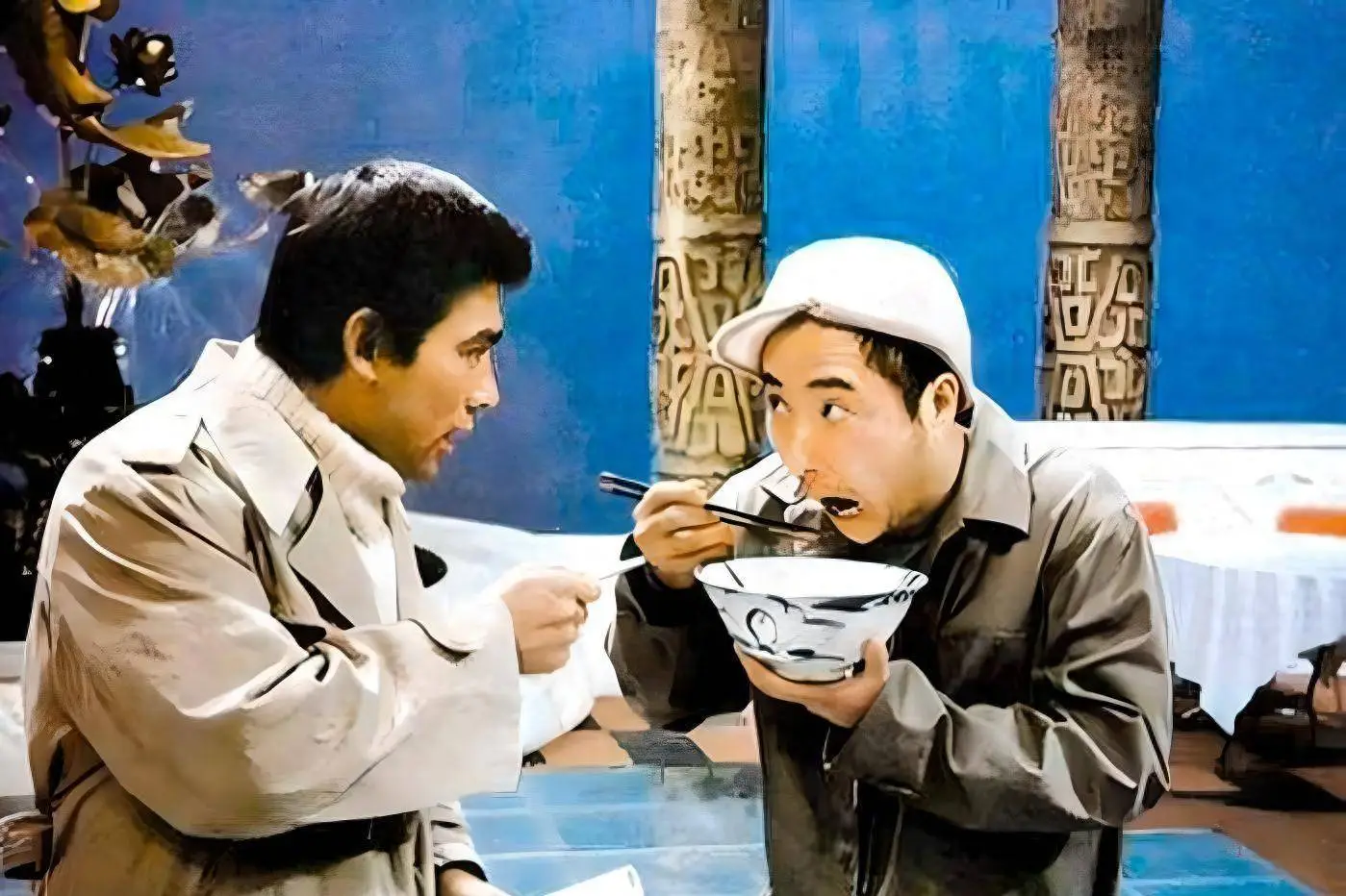 演员朱时茂说，三十年了，只要和陈佩斯一起吃饭，一定是我请客，人家吃完就走，根本不