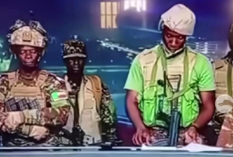 2025年12月11日，非洲国家贝宁突然爆发军事政变！一群士兵直接冲进了贝宁国家