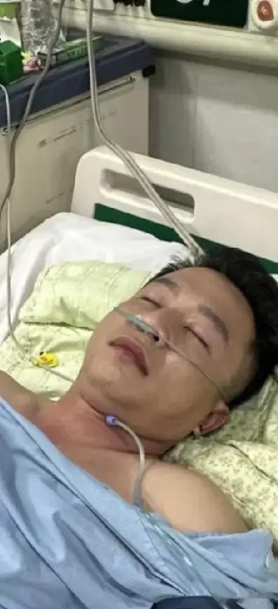 一人脑梗，全家返贫。我表哥41岁，昨儿半夜咣当倒下，ICU一天就烧掉一万二，家