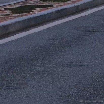 所有人都显得很寂寞，用自己的方式想尽办法排遣寂寞，事实上仍是延续自己的寂寞。寂寞