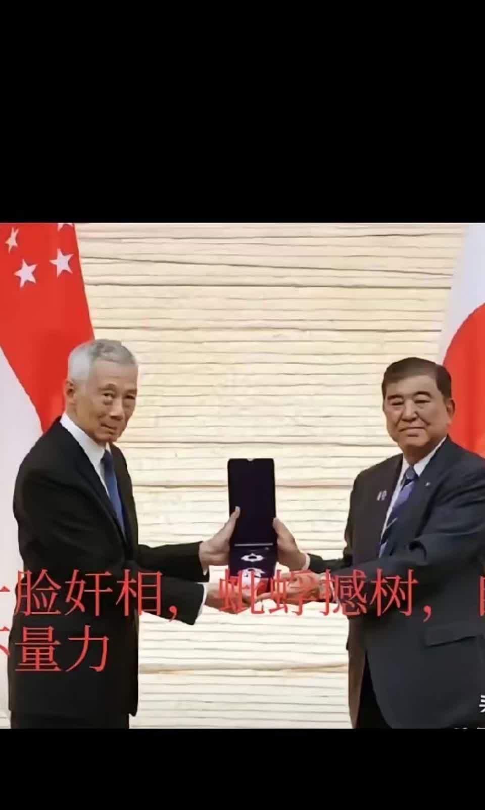 这就是真实的李显龙抗战胜利80周年前夕，作为华裔新加坡总统的李显龙，却跑到日
