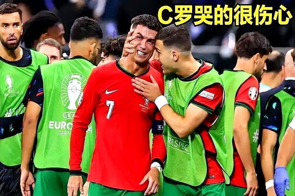 别再传C罗沙特双线崩盘了。那些前脚刚说完他老了、冠军没了的人，今天再看积分榜，脸