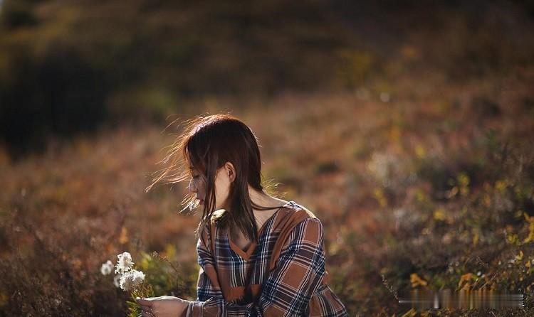 偷情的女人，会主动离开情人吗？一般有这三种情形：1、发现情人只是玩玩而已，不再