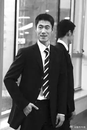 伦敦世乒赛，王皓、秦志戬、王励勤，谁出面请樊振东回归？昨日，中国乒协公布了202