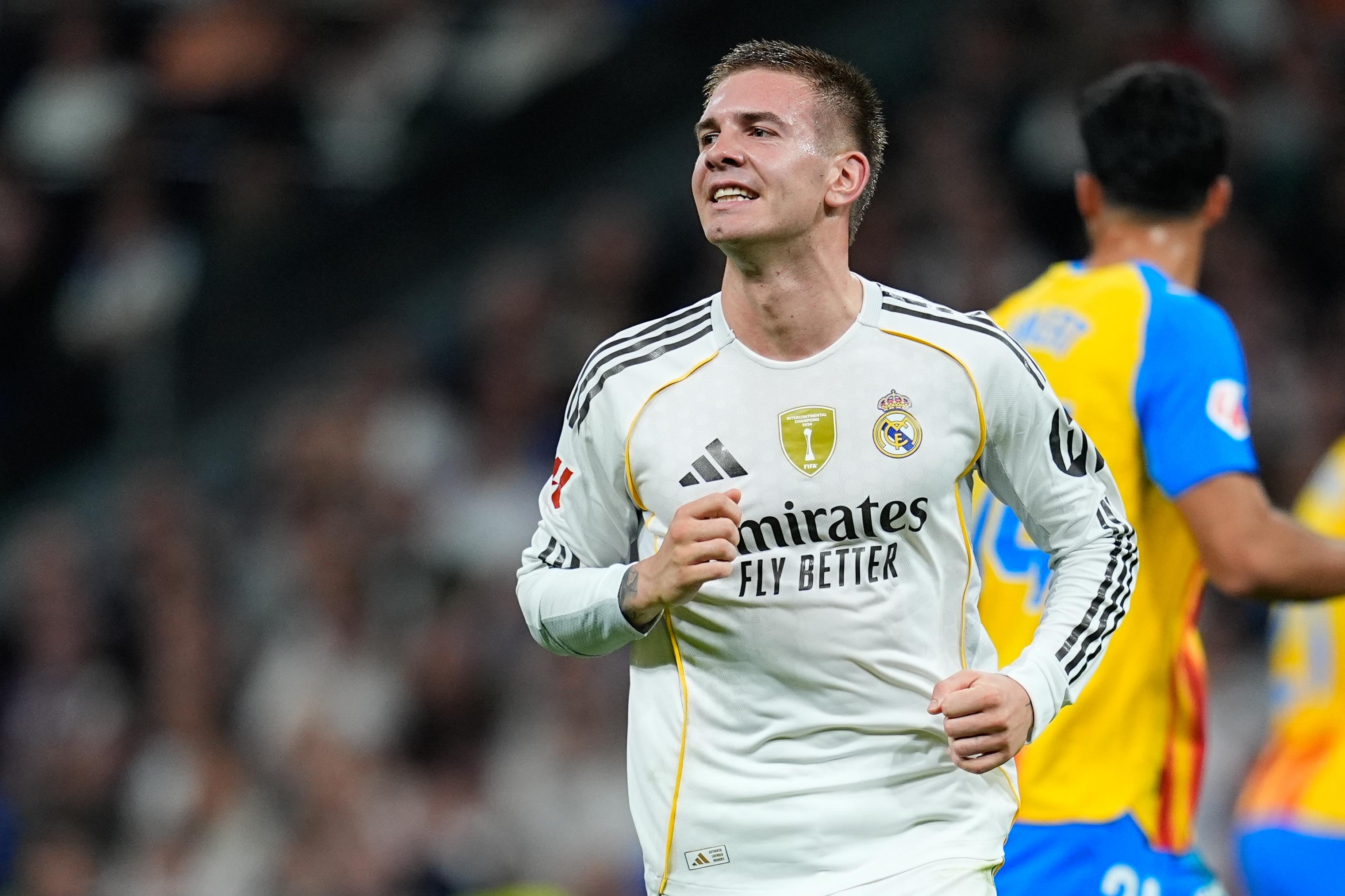 马斯坦托诺本场0射门+0过人, 1次关键传球, 8次对抗2次成功