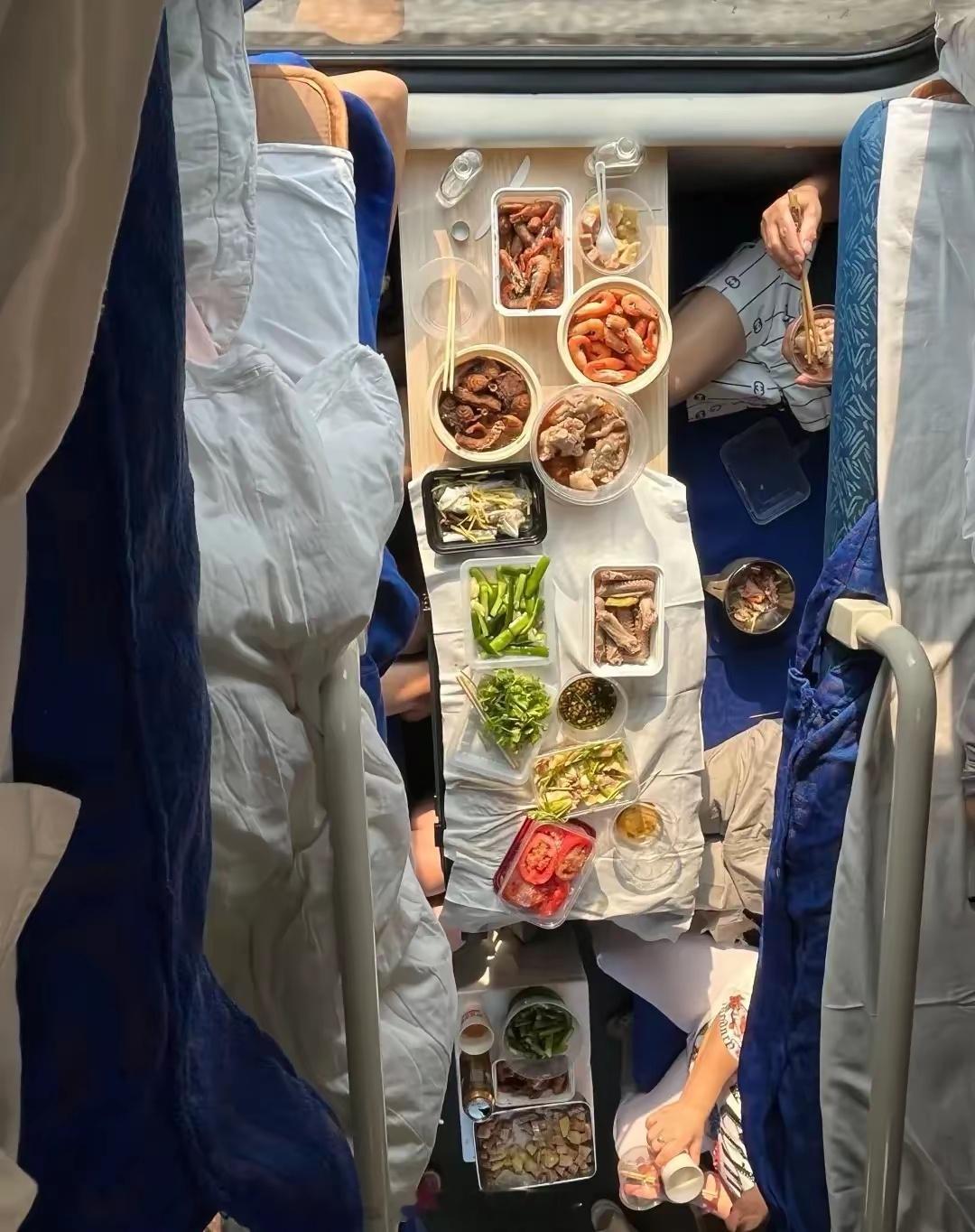 坐卧铺，遇到这种情况怎么办？