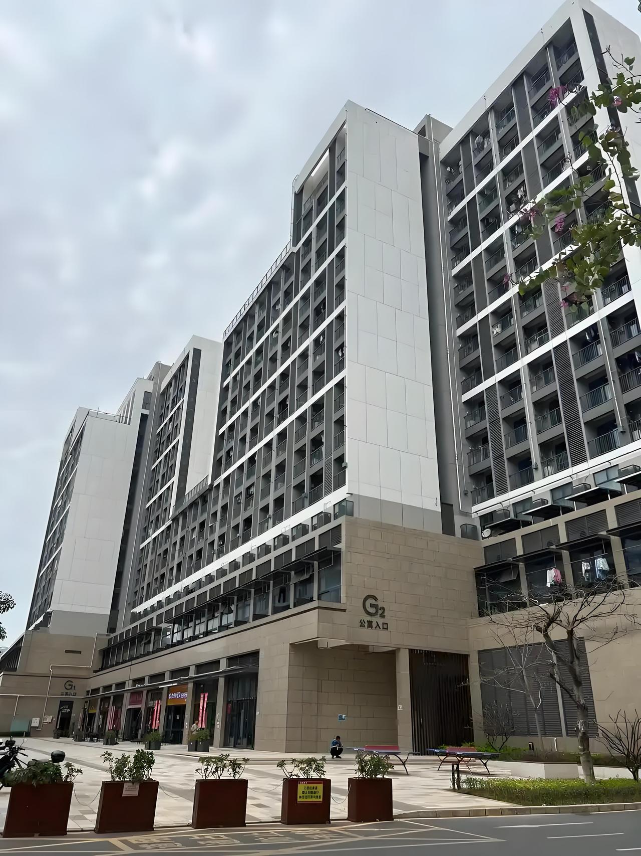 买公寓容易踩坑的本质是什么？一、产权制度先天割裂（根源）国内房产分两套民