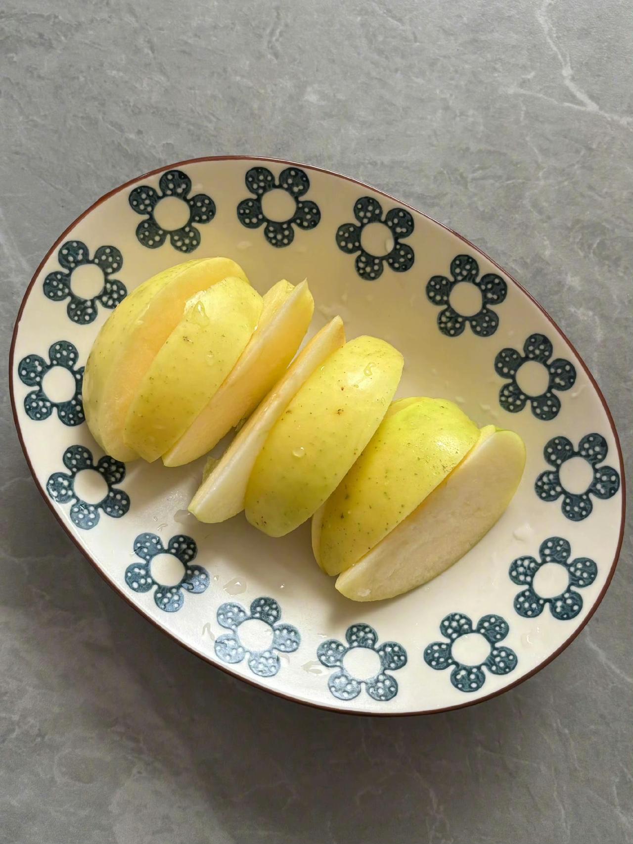 有人说总有一天你会喜欢上：养猫、养鱼、焚香、画画、读书写字、听京剧、盘串、