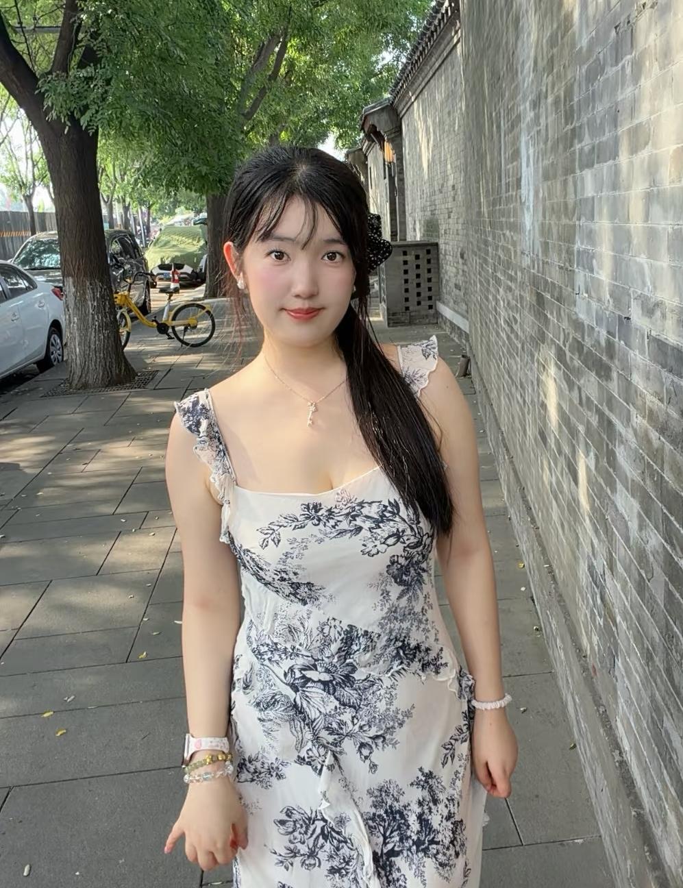妹妹大学毕业迟迟没找到工作，恳请大家帮一把辛辛苦苦读完大学，妹妹终于毕业了