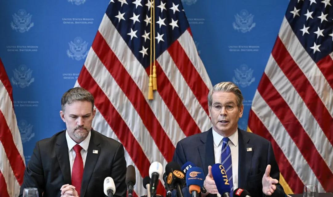 美国突然服软：是陷阱还是真不行了？万万没想到，一向嚣张跋