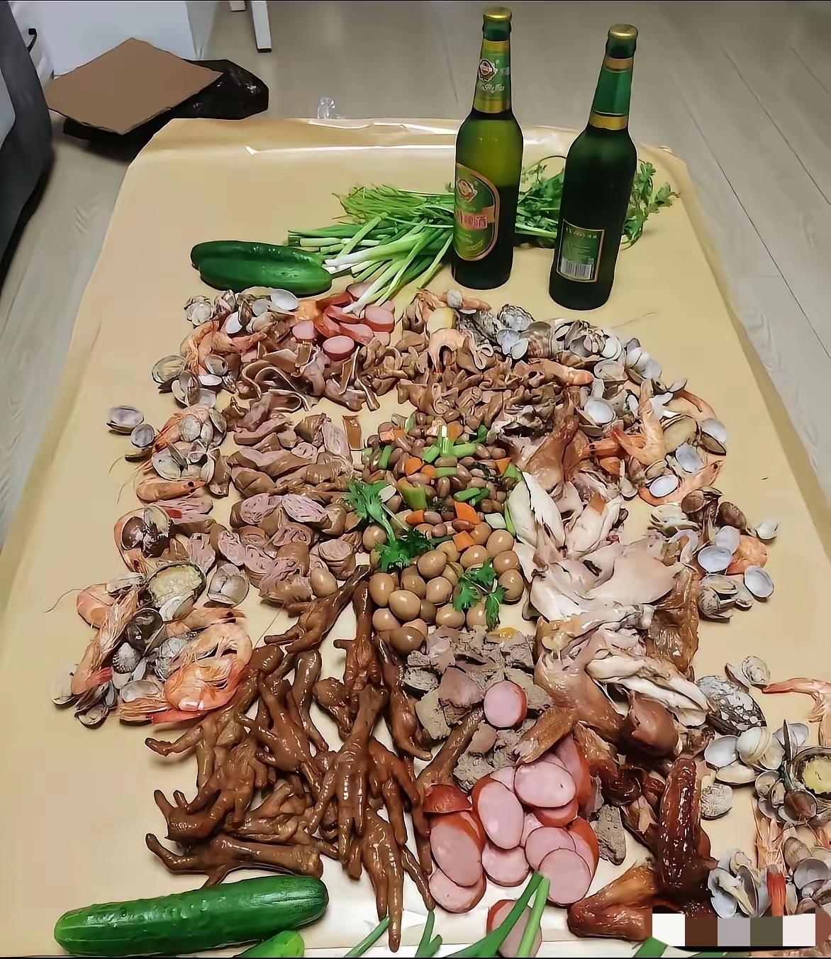 现在的人真的太聪明了，以后家里请客就这样吃，干干净净的还不用洗碗！每次家里请客