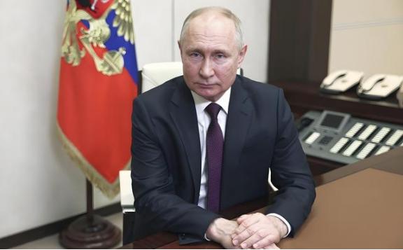 记者问俄罗斯总统普京，俄罗斯会与北约开战吗？在一次记者会中，有记者直言不讳地