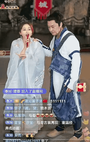 看当时的情况，应该不是演的！虽然，马景涛多次往后退，有影视剧感觉，但周围工作人