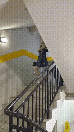 下楼梯🛗