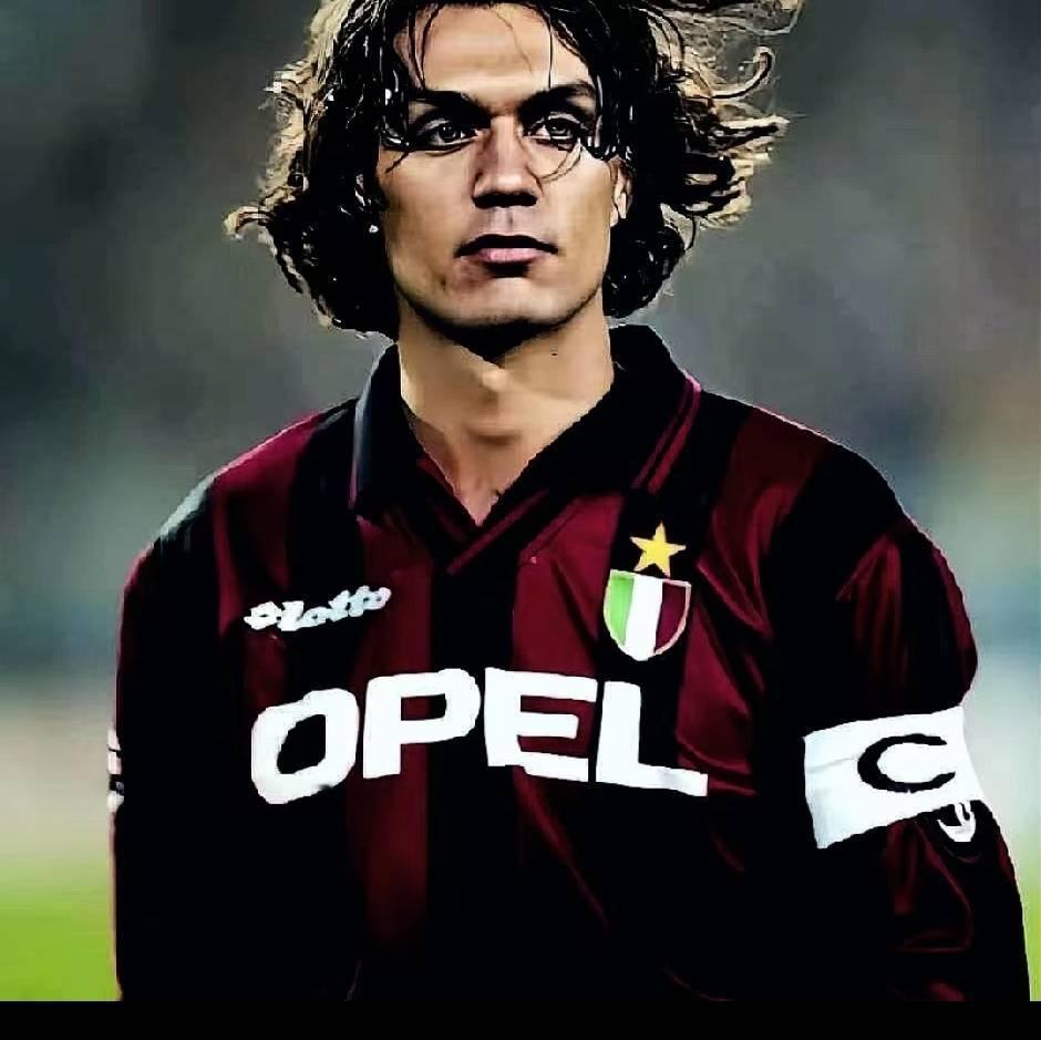 红鸟总说马队买了两个大水货，结果自己呢？其实很多人不知道，红鸟当初解雇马尔蒂尼