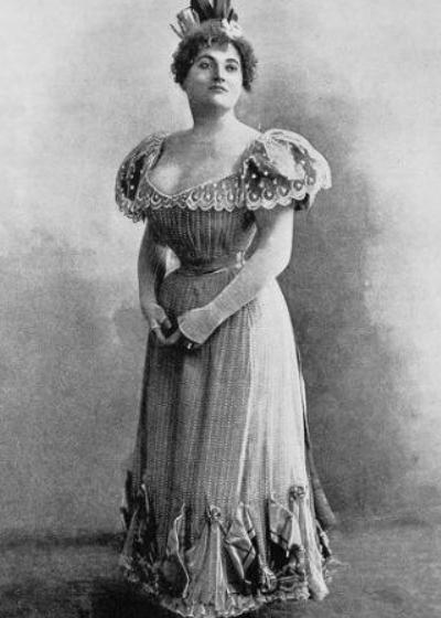 鸦片战争前，在广州，有一条让外国商人非常痛恨的规定：“洋女人不得进入广州！”起码