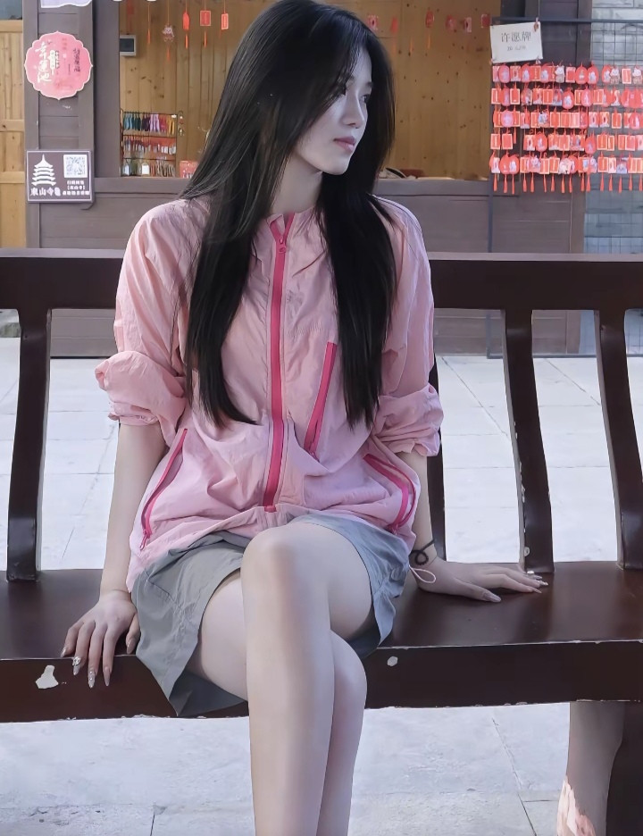 粉色真的好搭，漂亮的姐姐