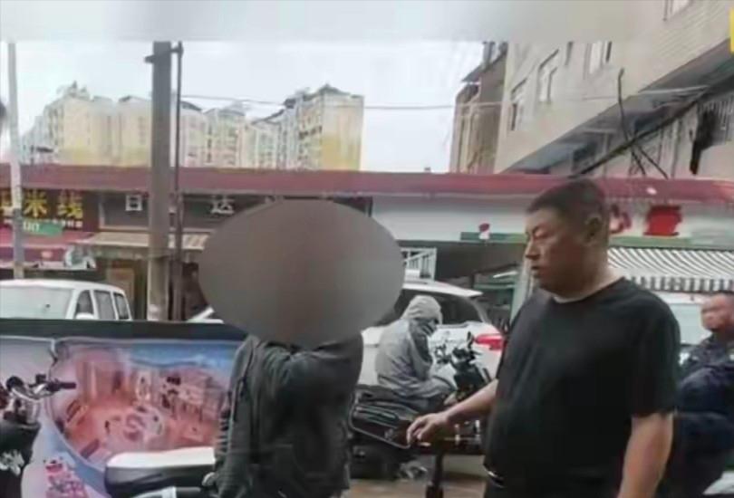 云南昆明，一女子捡到手机后，半小时就把支付密码给试出来了，然后疯狂盗刷，把里面的