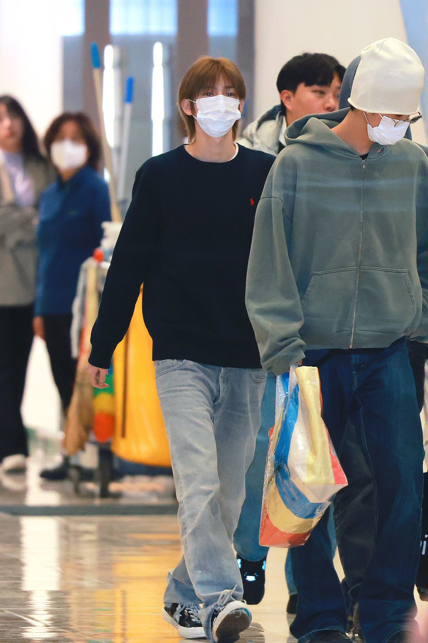 金主训说好的要扔掉这个鞋子呢🫳🫳