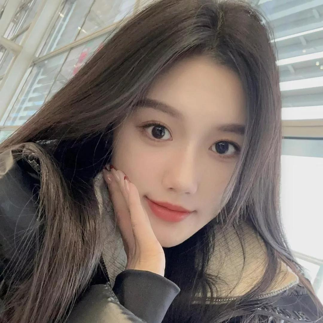 美女，你的美是天生丽质温婉大方的美女超级迷人美女气质美女落落大方的美女本