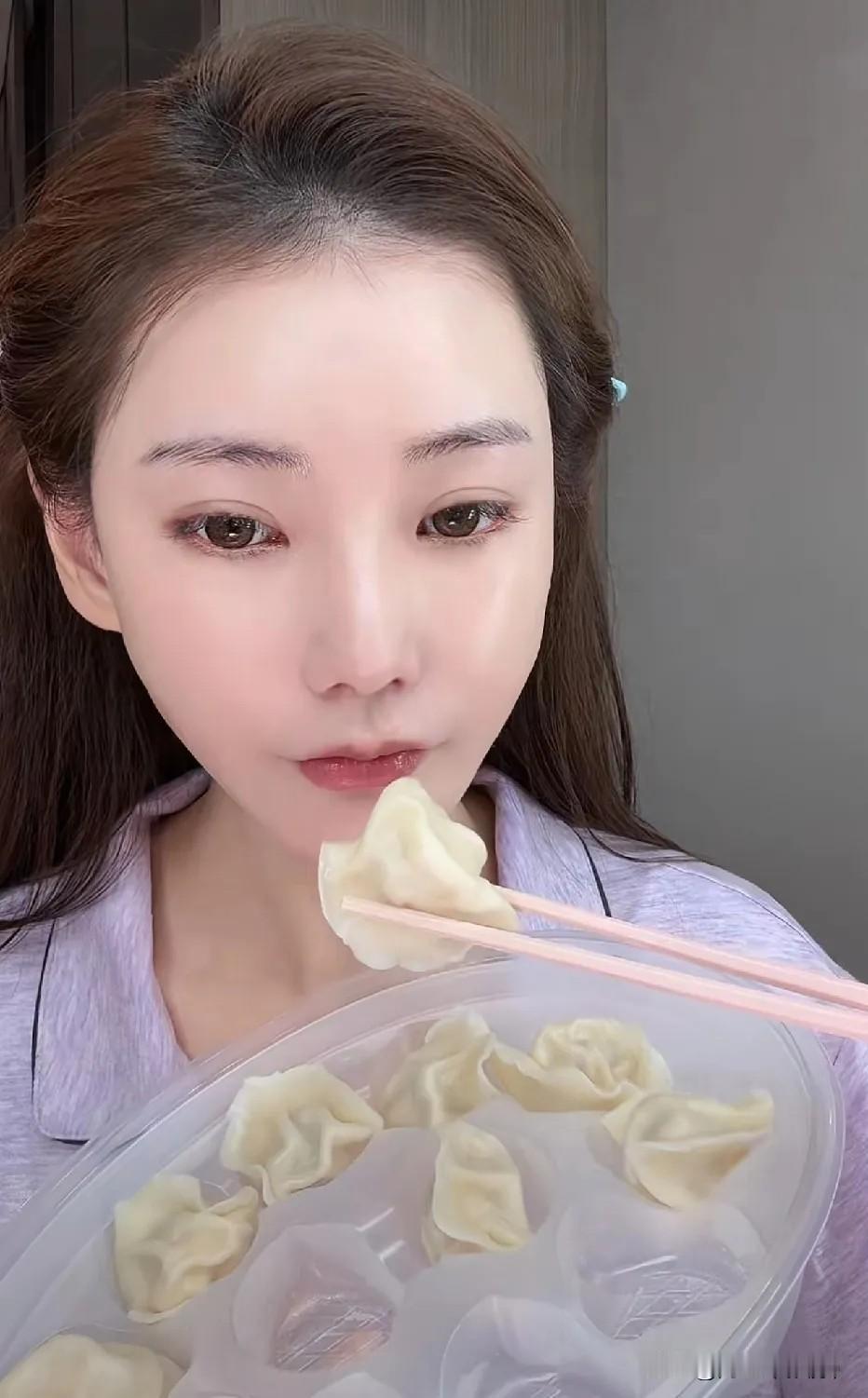 马筱梅的日常太接地气，温柔顾家又努力，私下的马筱梅，没有半点豪门阔太的架子