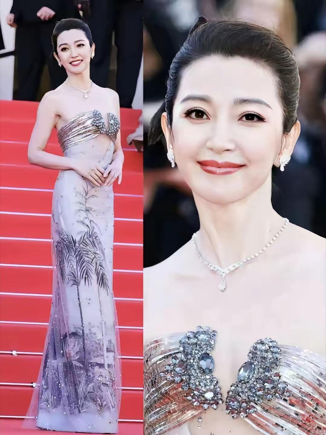 总感觉李冰冰不太对劲，她都已经53岁了，皱纹、发福、疲态、暗沉……这些变化