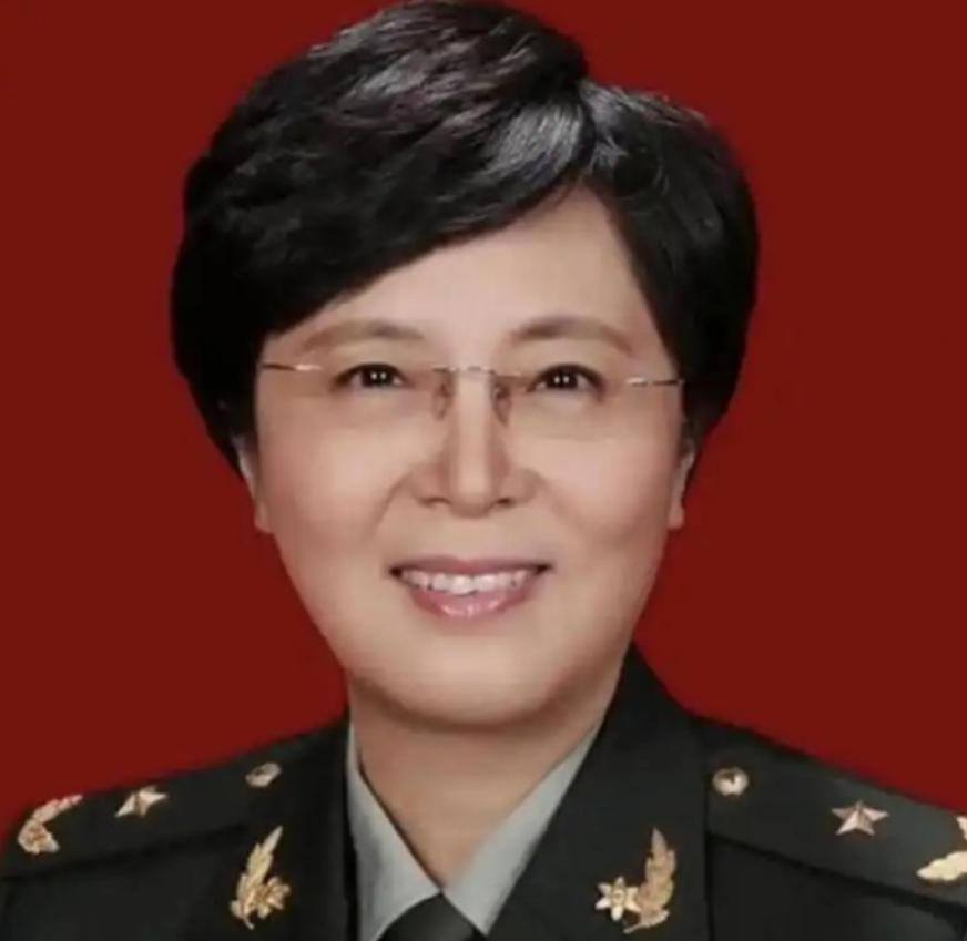 1988年，浙大教授23岁的女儿被保送清华。在旅游途中，她爱上35岁的酒厂工人，