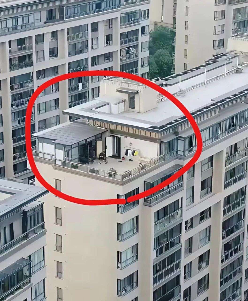 买楼顶都会送天台吗？！！