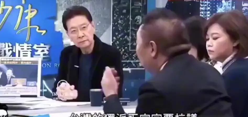 赵少康称大陆统一台湾的行动叫“解放台湾”。近日，台媒体人赵少康在其主持